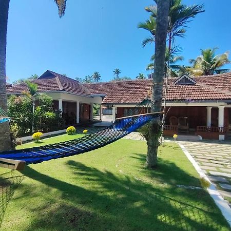 Breeze Backwater Homes Kochi ภายนอก รูปภาพ
