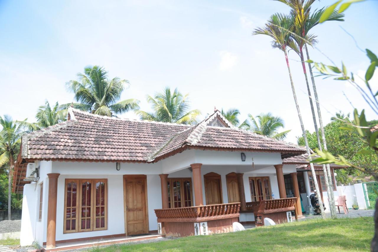 Breeze Backwater Homes Kochi ภายนอก รูปภาพ