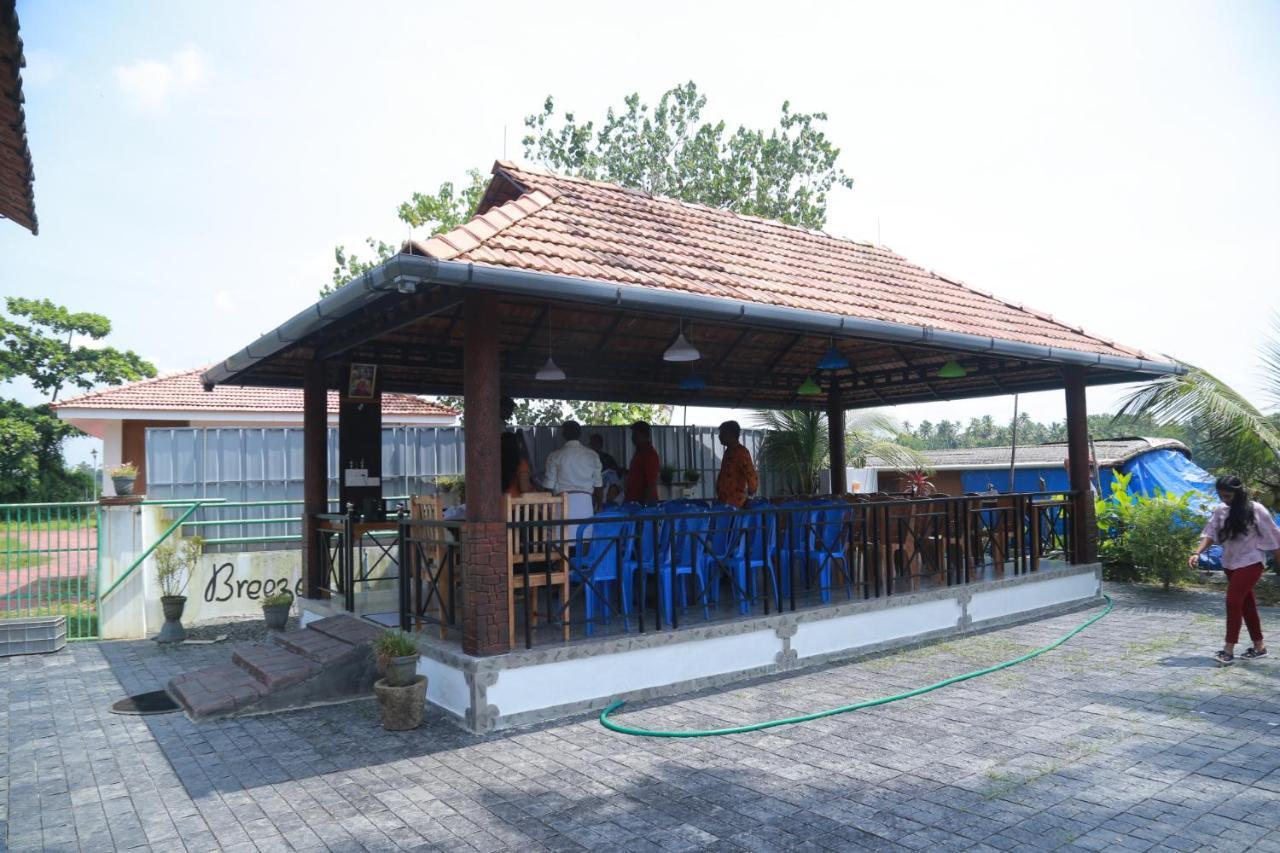 Breeze Backwater Homes Kochi ภายนอก รูปภาพ